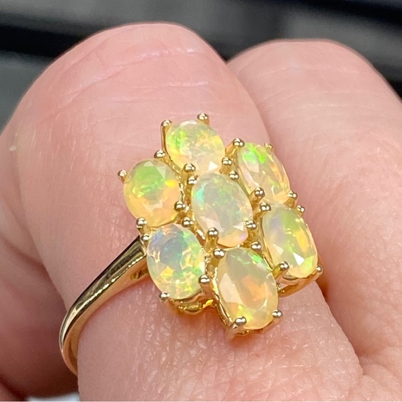 10k Yellow Gold 2 Carat Opal Ring - Fire Opal Flower Custer Ring - Picture 4 of 15